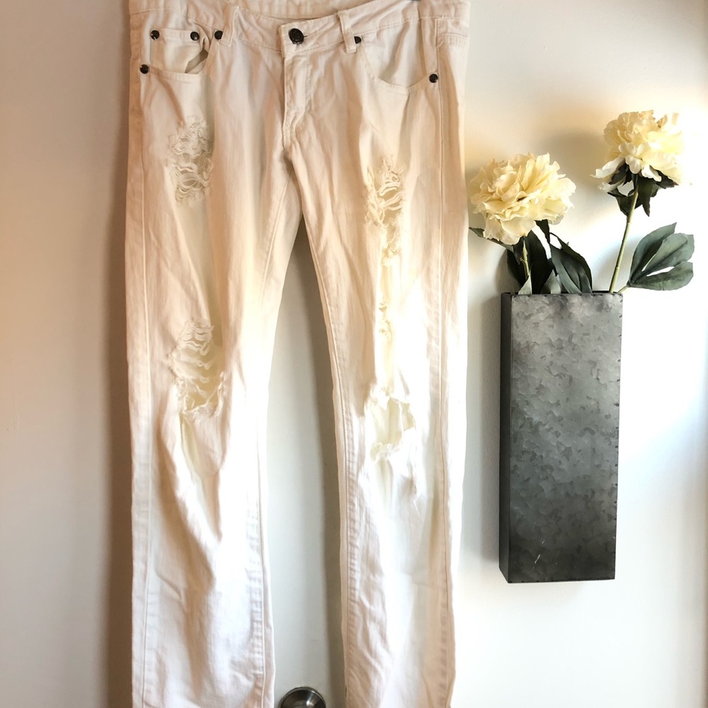 White Ripped Jeans - Size 30 ✨